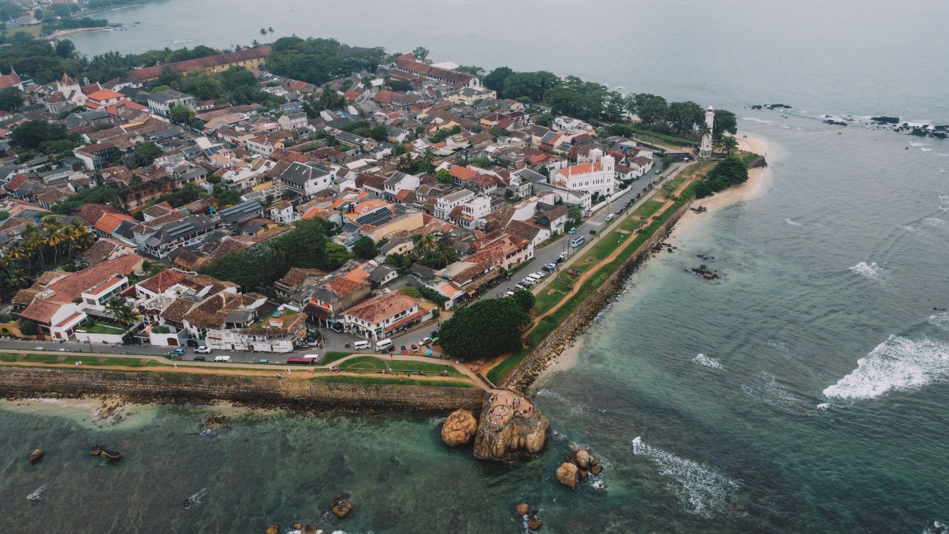 galle-fort-sri-lanka-south-coast-winter-travel